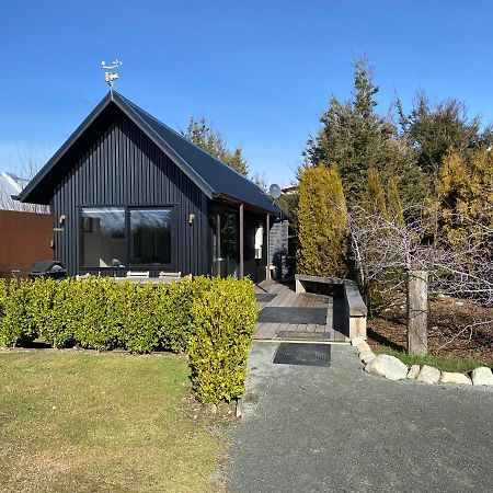 Black Beech House With Stunning Outdoor Bath Lake Tekapo Exterior foto