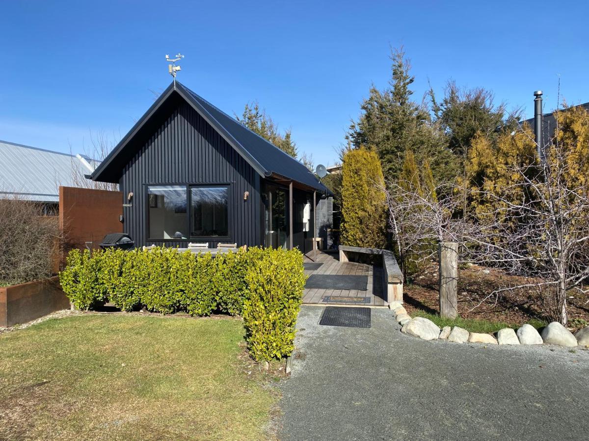 Black Beech House With Stunning Outdoor Bath Lake Tekapo Exterior foto