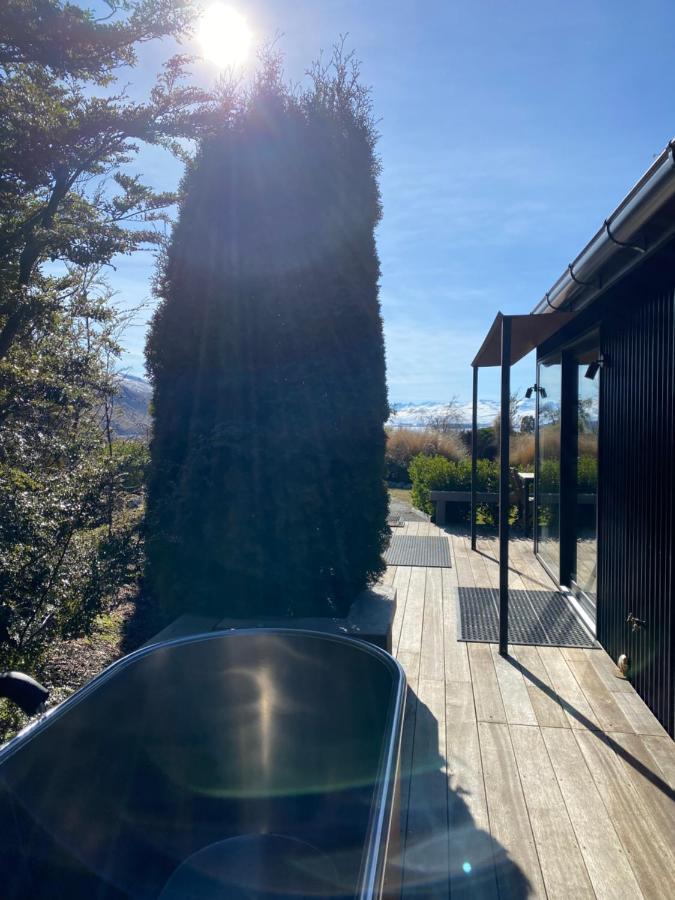 Black Beech House With Stunning Outdoor Bath Lake Tekapo Exterior foto